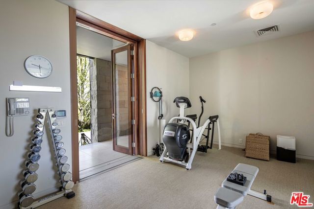 7596 Sonoma Mountain Road,  CA: https://media.crmls.org/mediaz/bdb84b6a-5218-4373-aa9c-c20fb02b3ecd.jpg