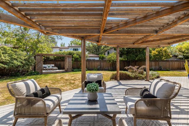 733 Northampton Drive, Palo Alto CA: https://media.crmls.org/mediaz/bdb9a83a-96f5-4958-be8e-36cb20afe709.jpg