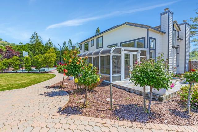 3163 Hawkcrest Circle, San Jose CA: https://media.crmls.org/mediaz/bdb9b21f-8f61-4c9b-a75e-fe370a410f0e.jpg