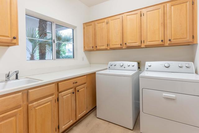 Detail Gallery Image 38 of 45 For 78571 Hidden Palms Dr., Palm Desert,  CA 92211 - 2 Beds | 2/1 Baths