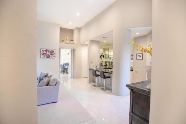 75273 Spyglass Drive, Indian Wells CA: https://media.crmls.org/mediaz/bdbac536-82eb-490f-979d-41f61bd9782f.jpg
