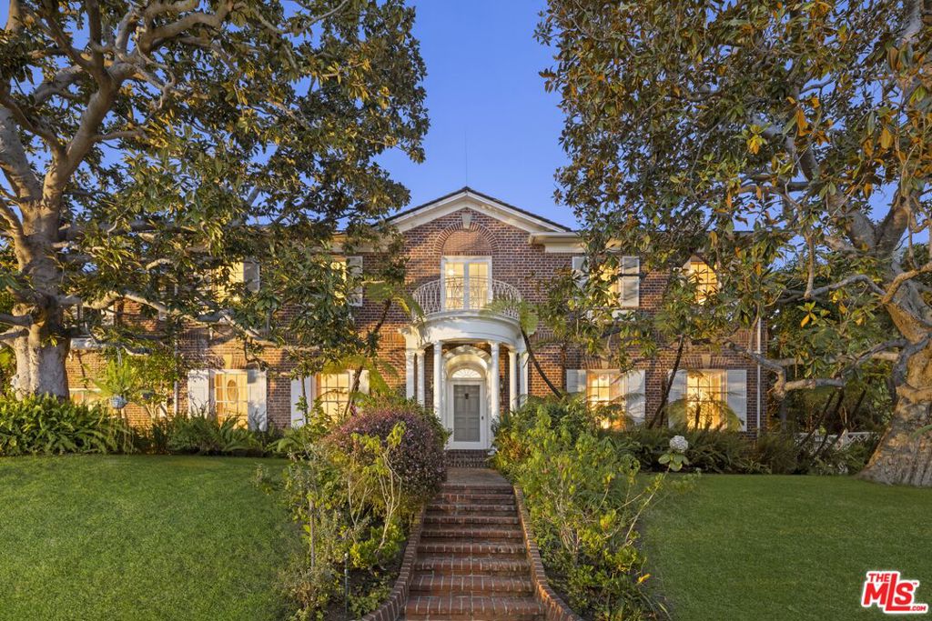 214 S Beverly Glen Boulevard — Colonial
