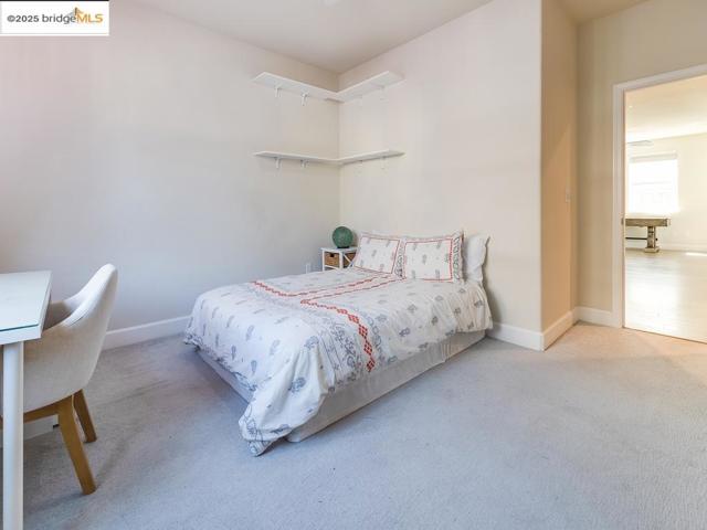 270 Guthrie Lane, Brentwood CA: https://media.crmls.org/mediaz/bdbc5b6b-4b6a-44d7-9b70-a95a735b5402.jpg