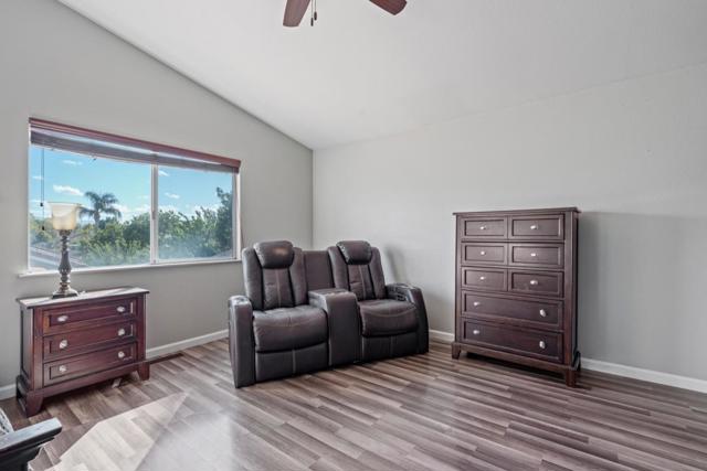 961 Alder Street, Hollister CA: https://media.crmls.org/mediaz/bdbcb27e-9538-47b4-908c-53fa61821b29.jpg