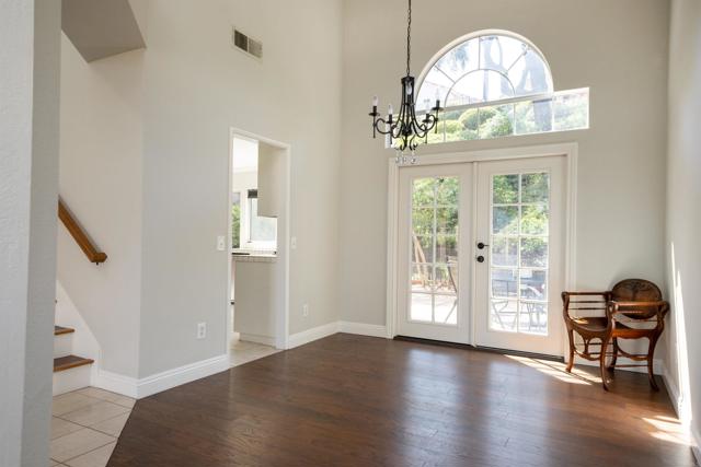 Detail Gallery Image 23 of 44 For 1688 Crystal Ridge Ct, Vista,  CA 92081 - 4 Beds | 2/1 Baths