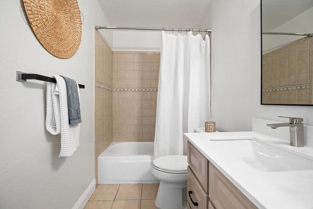 109 Cardiff Place, Santa Cruz CA: https://media.crmls.org/mediaz/bdbde5c9-db71-45a1-9603-b7e5393c900a.jpg