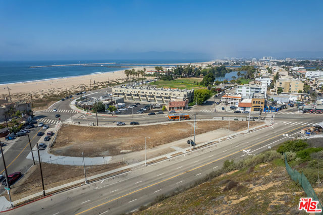 6916 Vista Del Mar photo 32