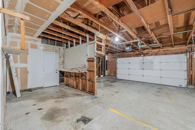 202 Faculty Street, Thousand Oaks CA: https://media.crmls.org/mediaz/bdbe4e99-6daa-484e-92e8-b2260ec6e42a.jpg