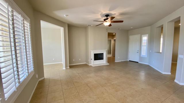 81451 Corte Pipilla, Indio CA: https://media.crmls.org/mediaz/bdbf046a-a339-48f6-803f-7b83e265a7e1.jpg