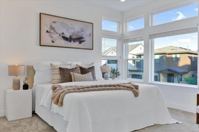 210 Waters Park Circle, San Mateo CA: https://media.crmls.org/mediaz/bdc08b13-98ee-4bbd-b272-b08c364c8253.jpg