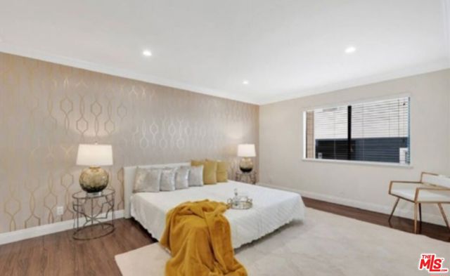 5340 Wilkinson Avenue, Valley Village CA: https://media.crmls.org/mediaz/bdc1683a-b127-4788-9931-740e4fa3c47e.jpg