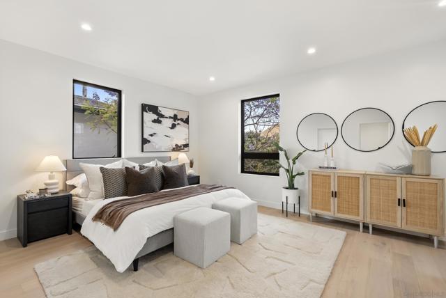 Image 26 of 46 For 1375 Pacific Beach Dr.