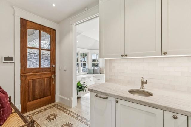 17930 Vineland Avenue, Monte Sereno CA: https://media.crmls.org/mediaz/bdc25cc4-cb29-4fb7-9301-5962fcef90c0.jpg