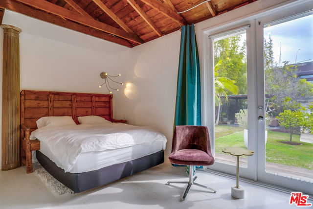 118 Strand Street, Santa Monica CA: https://media.crmls.org/mediaz/bdc3011d-fe76-4afc-8b4a-530745da2080.jpg