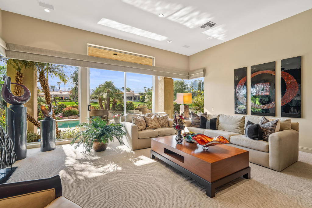 MLS #219138563DA image #13