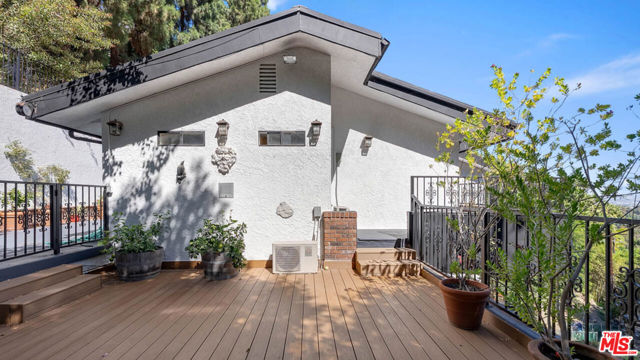 1242 Angelo Drive photo 55