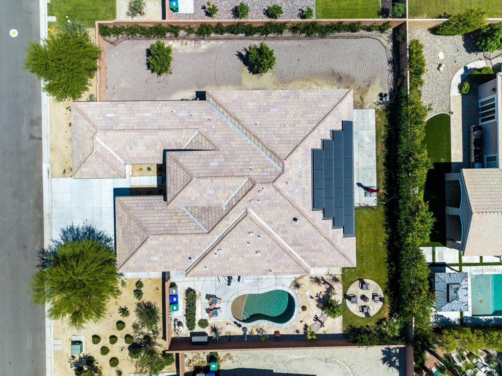 https://media.crmls.org/mediaz/bdc65753-3746-4445-83d4-24d0c9c45547.jpg?preset=X-Large