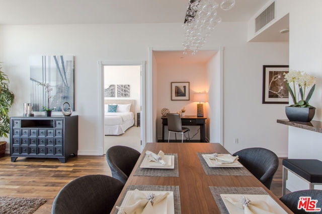 feature listing property photo