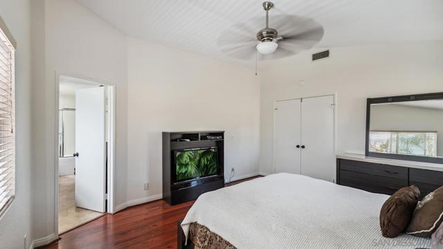 27468 Rosebay Ct, Temecula CA: https://media.crmls.org/mediaz/bdc76ca2-cbb2-4b5b-92c6-5488f9a22105.jpg