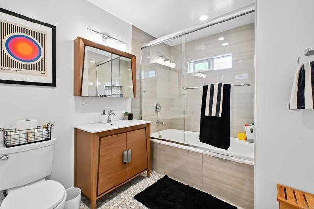 3435 Ann Drive, Carlsbad CA: https://media.crmls.org/mediaz/bdc77f67-fa4d-4726-b20a-34ca6ebe5528.jpg