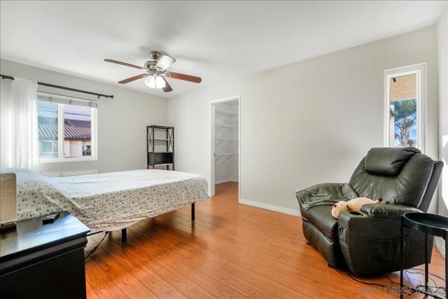6747 Friars Rd, San Diego CA: https://media.crmls.org/mediaz/bdc7e452-d5a6-465c-a548-415df590cdd7.jpg