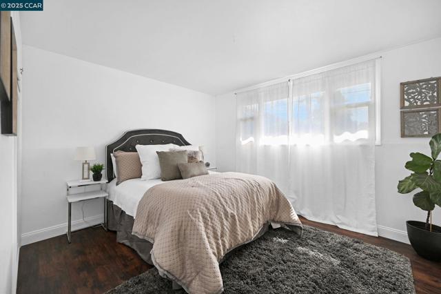 3189 Fitzpatrick Dr, Concord CA: https://media.crmls.org/mediaz/bdc7f454-70c5-448a-a9b1-d30165d65ea2.jpg