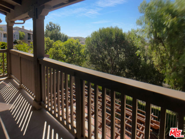 18944 Northern Dancer Lane, Yorba Linda CA: https://media.crmls.org/mediaz/bdc85437-c0f8-4018-9543-c2c241692b93.jpg