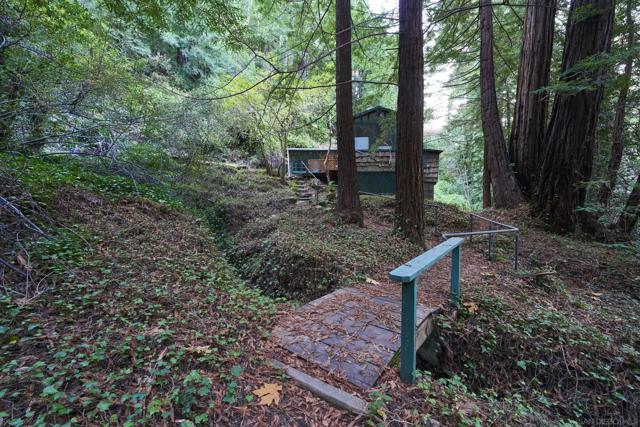 37016 Palo Colorado Rd,  CA: https://media.crmls.org/mediaz/bdc8a2c6-eca5-41a7-8c7c-fdd89f93abc3.jpg