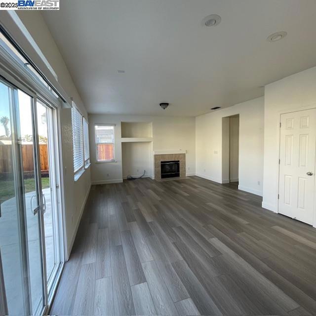 1924 Rochester St, Tracy CA: https://media.crmls.org/mediaz/bdc907af-5156-413b-a771-a46811c5c423.jpg