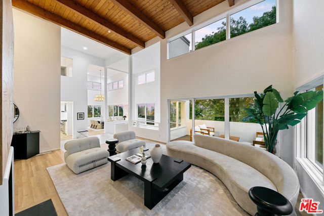 6969 Woodrow Wilson Drive, Los Angeles CA: https://media.crmls.org/mediaz/bdc92b94-872a-42e0-8c7e-45220e6dd6d4.jpg