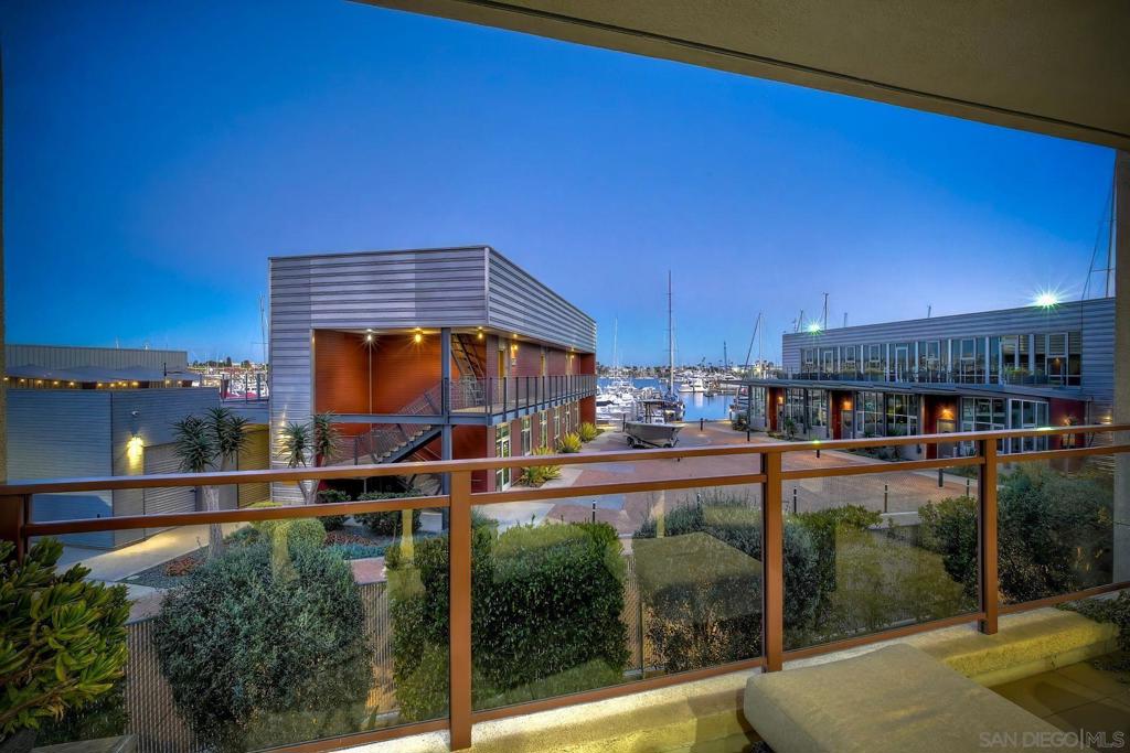 2820 Carleton St - photo 5