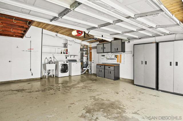 3559 Larga Circle, San Diego CA: https://media.crmls.org/mediaz/bdc9dfb0-d3e7-4114-8fd1-06c3db8ed208.jpg