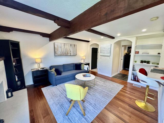 Detail Gallery Image 8 of 34 For 1923 Sunset Plaza Drive Dr, West Hollywood,  CA 90069 - 3 Beds | 3 Baths