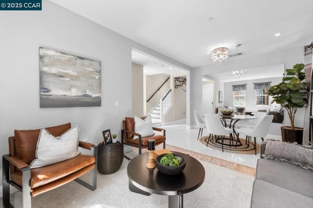 240 Alta St, Brentwood CA: https://media.crmls.org/mediaz/bdcbe031-f2e6-4c6b-b5c3-7293b329a9ad.jpg