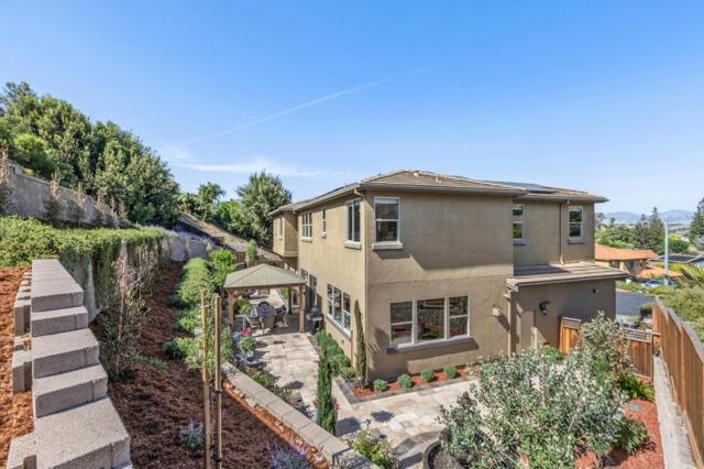 1489 Corte De Maria, San Jose CA: https://media.crmls.org/mediaz/bdcbf065-68fd-4d87-bb9f-e61a8d5cbc61.jpg