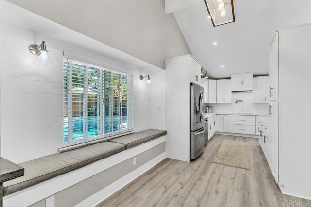 Detail Gallery Image 13 of 42 For 754 Rocking Horse Rd, Vista,  CA 92081 - 4 Beds | 3 Baths