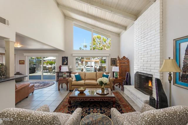 Detail Gallery Image 3 of 38 For 2666 Bayshore Ave, Ventura,  CA 93001 - 5 Beds | 3 Baths