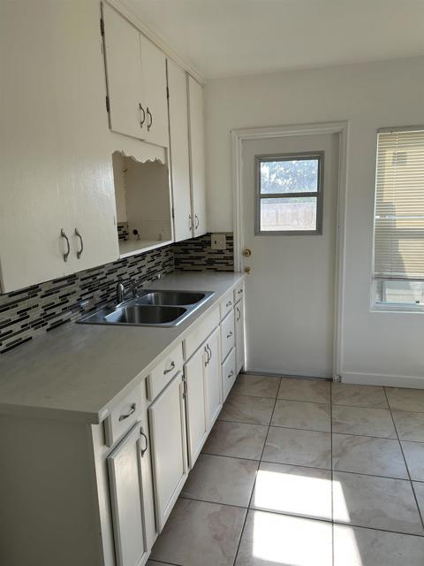 7041 Stanford Avenue, La Mesa CA: https://media.crmls.org/mediaz/bdcd83ac-c01a-408d-9edd-3df9b269ec39.jpg