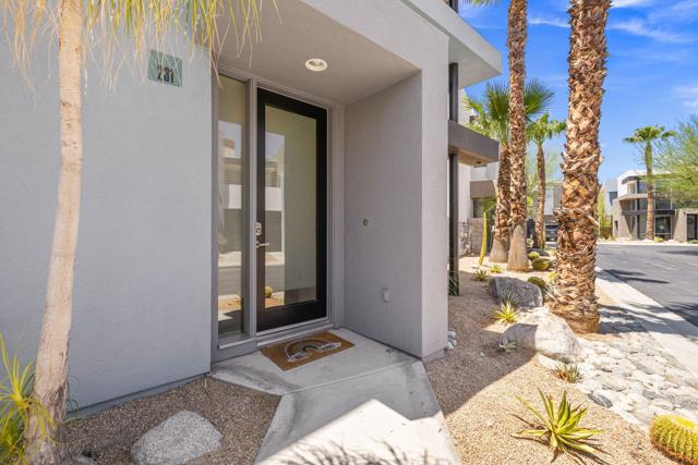231 Breeze Loop, Palm Springs, CA 92262