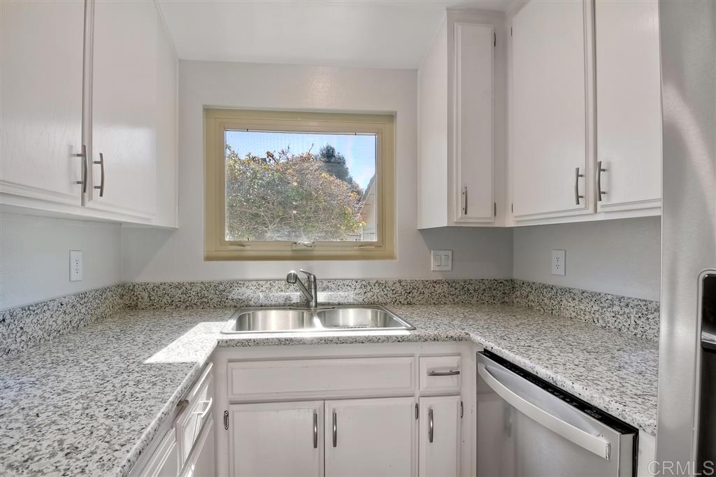 1977 Ursina Place - photo 5