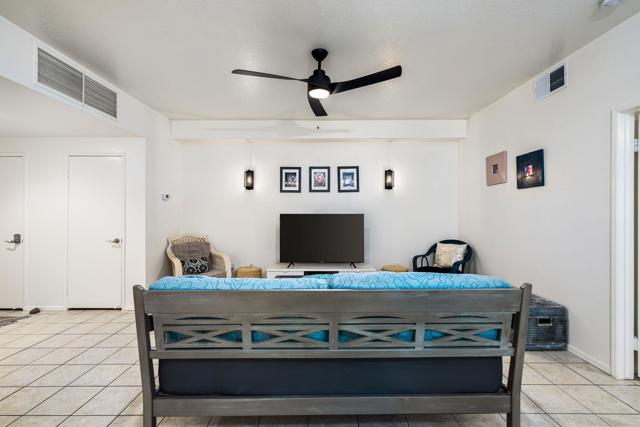 255 S Avenida Caballeros #302, Palm Springs, CA 92262