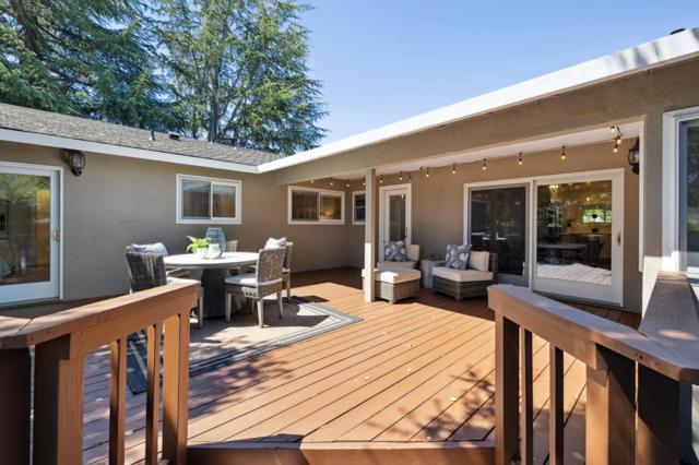 1 Hampton Court, Los Altos CA: https://media.crmls.org/mediaz/bdd1b845-4131-441a-9fa3-549f96541956.jpg