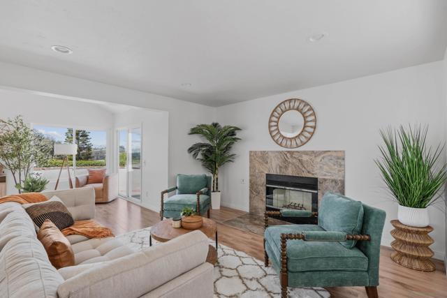 4503 Carnaby, Carlsbad CA: https://media.crmls.org/mediaz/bdd2629c-a806-4151-8850-eb5f80270a28.jpg