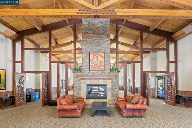 1150 Canyonwood Court, Walnut Creek CA: https://media.crmls.org/mediaz/bdd3dc24-f6bb-459a-8041-e27e8755cc0e.jpg