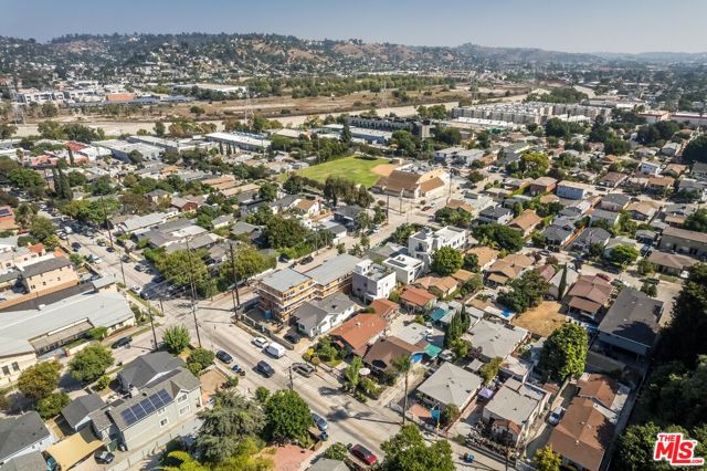 2660 Newell Street, Los Angeles, California 90039, ,Multi-Family,For Sale,Newell,25602195