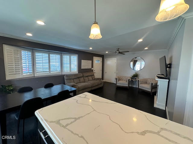 Detail Gallery Image 4 of 16 For 915 Maplewood Way, Port Hueneme,  CA 93041 - 3 Beds | 2 Baths