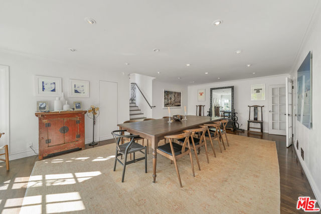 2558 Glendower Avenue, Los Angeles CA: https://media.crmls.org/mediaz/bdd516b2-6e00-489b-8c6f-6c017d9e1292.jpg