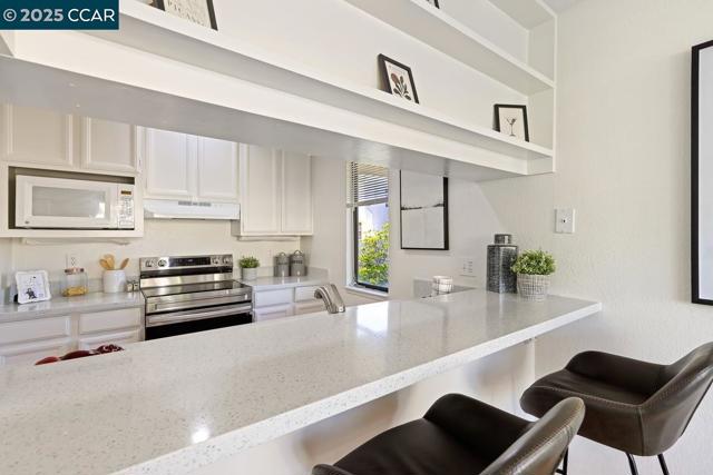 50 Mozden Ln, Pleasant Hill CA: https://media.crmls.org/mediaz/bdd60981-6e9f-4fd7-bc06-6b0042bdcbe8.jpg