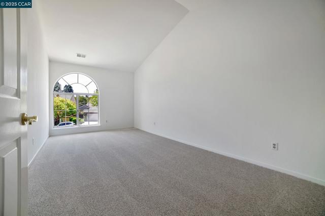 1364 Canyon Side Ave, San Ramon CA: https://media.crmls.org/mediaz/bdd68116-6522-4684-9cf9-94e8409ad01f.jpg