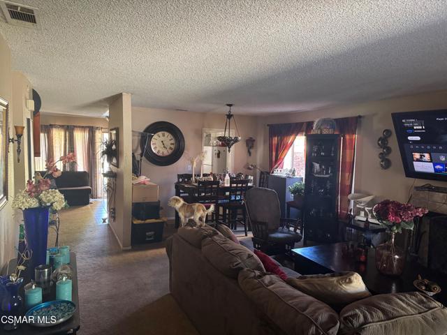 1459 Willowbrook Lane, Simi Valley CA: https://media.crmls.org/mediaz/bdd6c9ce-a2c9-49c5-8744-f832e9cb3daa.jpg